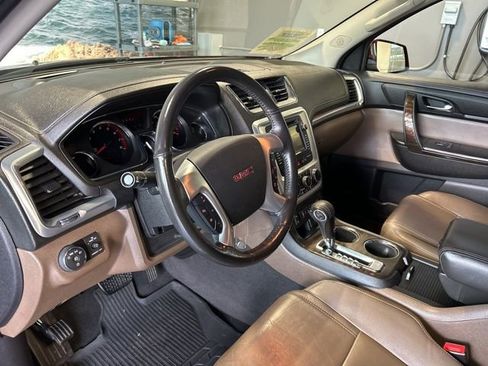 Used 2017 GMC Acadia Limited SLT FWD image 2