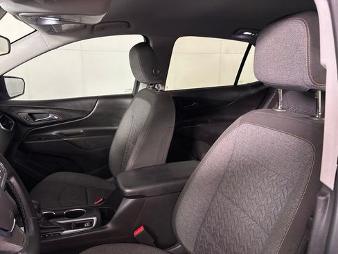 Used 2024 Chevrolet Equinox LT FWD image 18