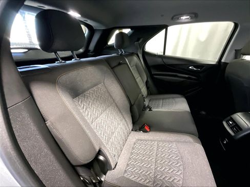 Used 2023 Chevrolet Equinox LT image 16