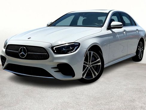 Used 2022 Mercedes-Benz E 350 Sedan image 15