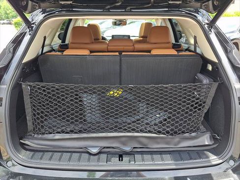 Certified 2022 Lexus RX 350L Premium w/ Premium Package AWD/4WD image 29