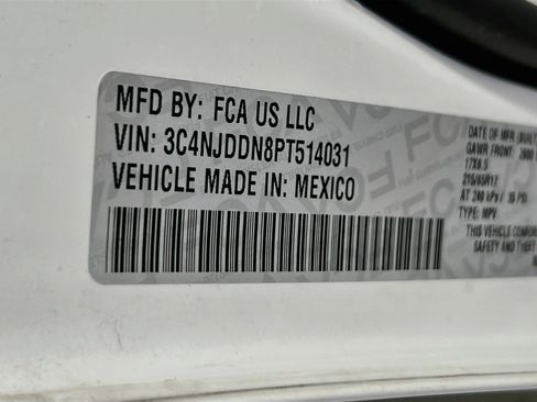 Used 2023 Jeep Compass Trailhawk AWD/4WD image 29