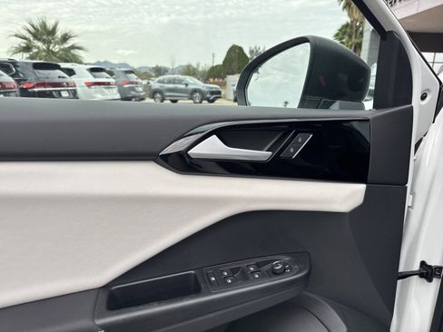 New 2026 Volkswagen Taos S image 11