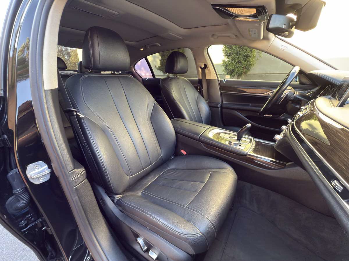 Used 2016 BMW 740i RWD image 59