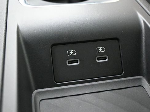 Used 2025 Nissan Armada Platinum Reserve image 24