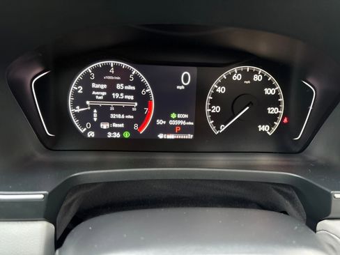 Used 2023 Honda Pilot Touring image 16