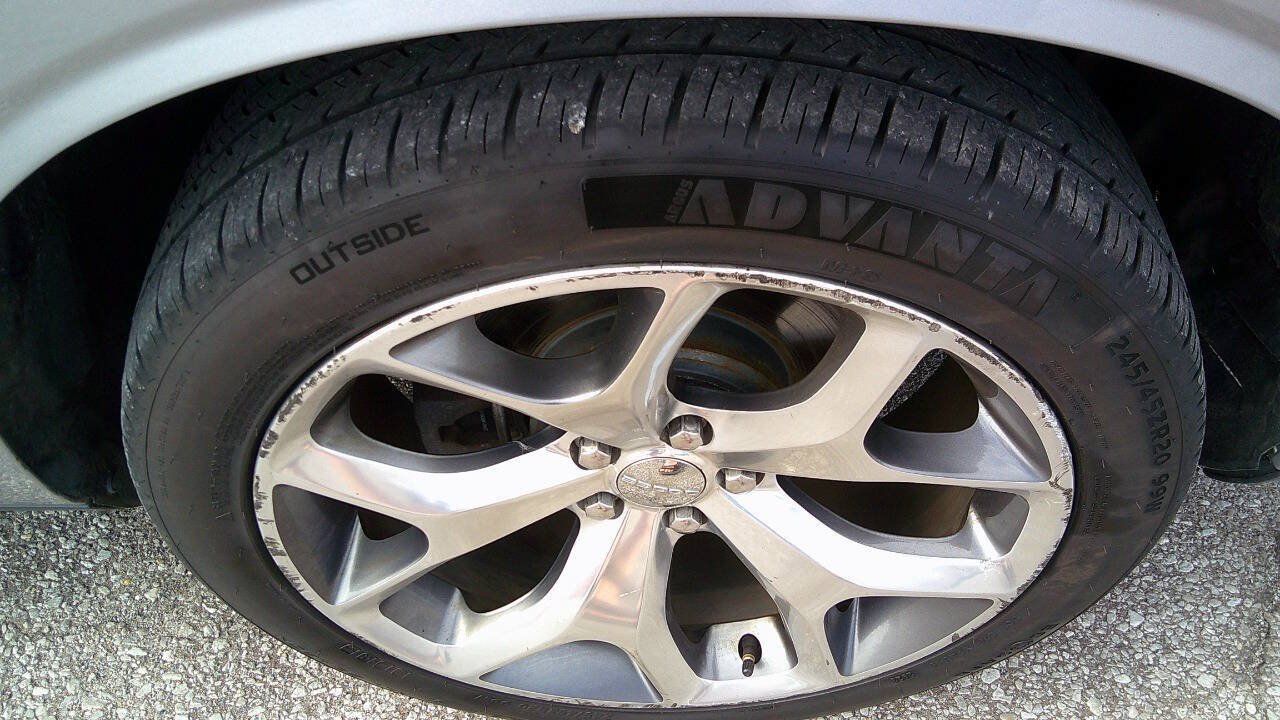 Used 2015 Dodge Challenger SXT Plus RWD image 37