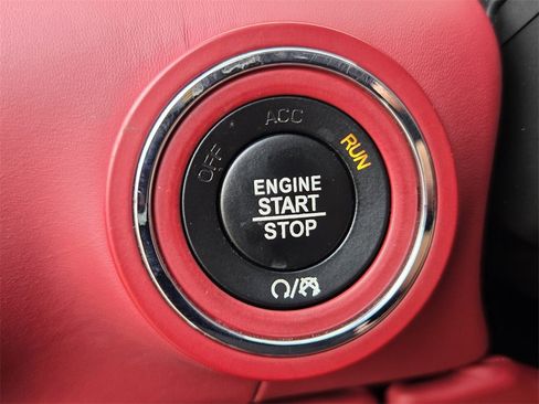 Used 2022 Maserati Quattroporte Modena image 25