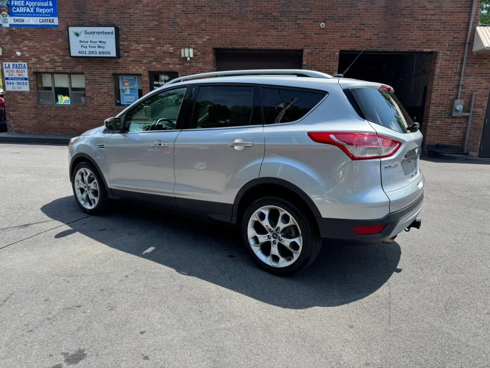Used 2015 Ford Escape Titanium AWD/4WD image 9