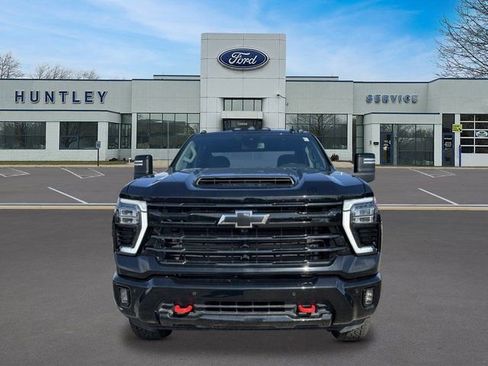 Used 2025 Chevrolet Silverado 2500 LTZ w/ Trail Boss Package AWD/4WD image 2