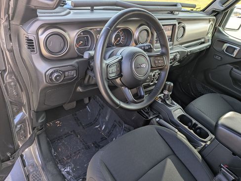 Used 2020 Jeep Wrangler Unlimited Sport S image 9