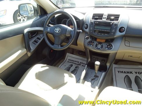 Used 2011 Toyota RAV4 Limited w/ Limited Extra Value Pkg AWD/4WD image 16