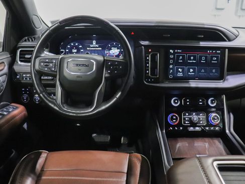 Used 2023 GMC Yukon Denali Ultimate image 30