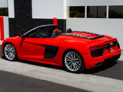 Used 2017 Audi R8 V10 image 73