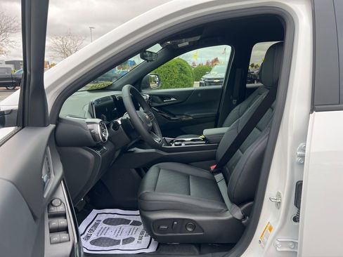 New 2026 Chevrolet Equinox LT w/ Convenience Package II image 11