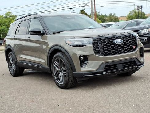 Used 2026 Ford Explorer ST w/ Sun And Sound Package AWD/4WD image 7