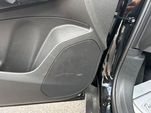 New 2026 Chevrolet Trax LT w/ Sunroof Package FWD image 14