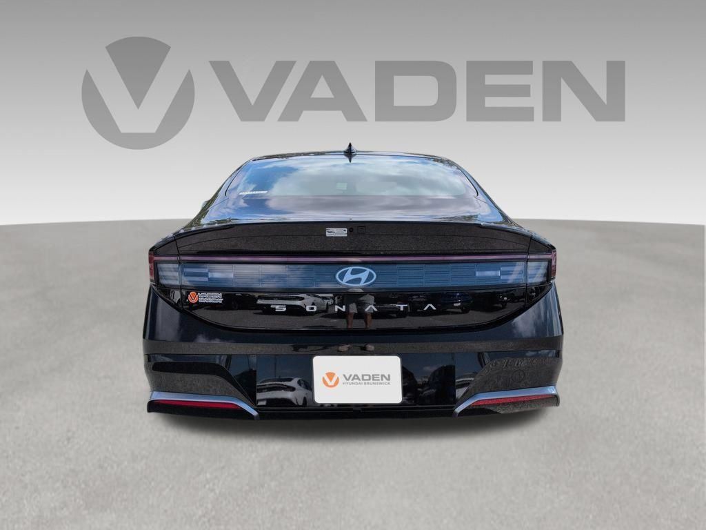 New 2026 Hyundai Sonata SEL FWD image 23