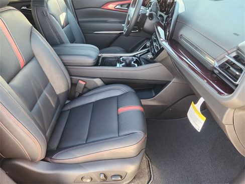 New 2026 Chevrolet Traverse RS image 15