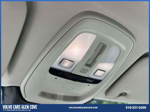 Used 2024 Volvo XC60 B5 Ultimate w/ Protection Package Premier AWD/4WD image 30