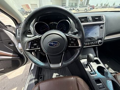 Used 2019 Subaru Outback 3.6R Touring AWD/4WD image 14