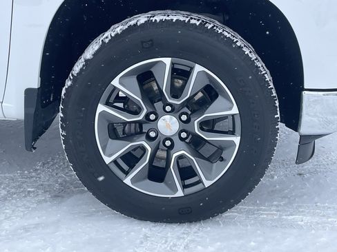 Certified 2024 Chevrolet Silverado 1500 LT image 9