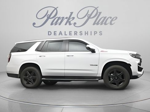 Used 2022 Chevrolet Tahoe Z71 w/ Luxury Package AWD/4WD image 21