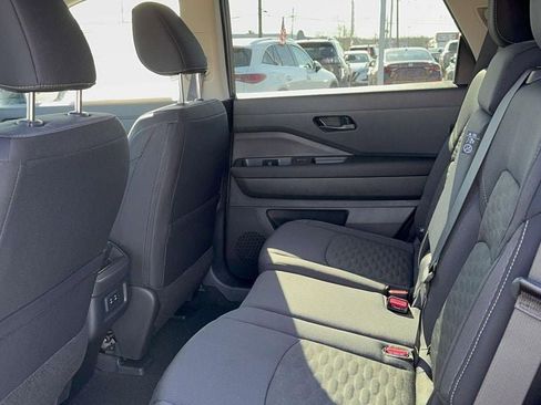New 2026 Nissan Pathfinder SV image 33