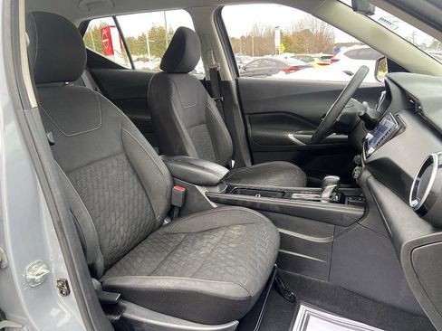 Certified 2021 Nissan Kicks SV image 17