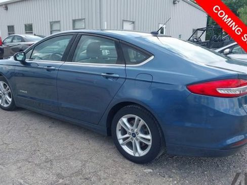 Used 2018 Ford Fusion S FWD image 3