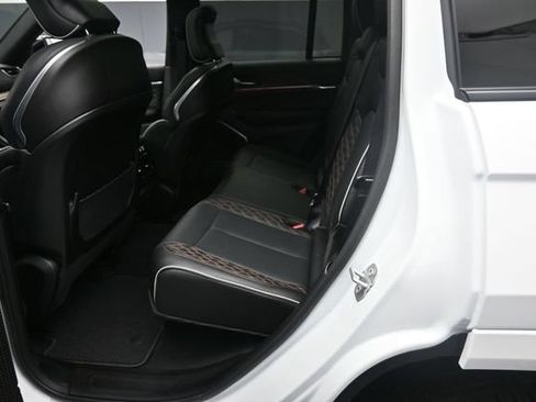 Used 2025 Jeep Grand Cherokee Summit AWD/4WD image 21