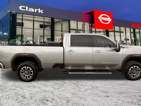 Used 2025 GMC Sierra 3500 SLT w/ SLT Premium Package image 8
