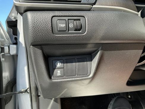 Used 2022 Honda Accord LX image 16