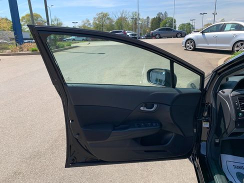 Used 2015 Honda Civic SE image 9