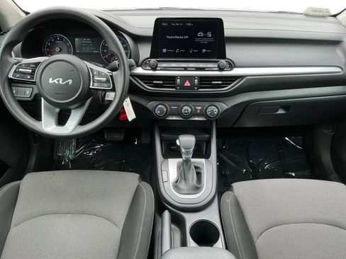 Used 2024 Kia Forte LXS w/ LXS Technology Package FWD image 10