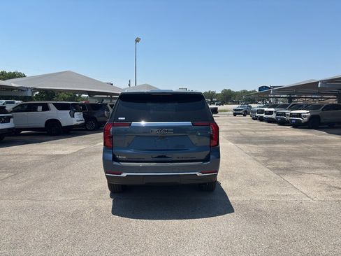 Used 2026 GMC Yukon Elevation w/ Elevation Premium Package AWD/4WD image 6