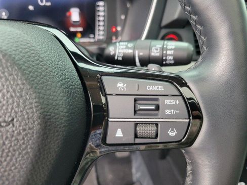 Used 2025 Honda Pilot Elite image 16