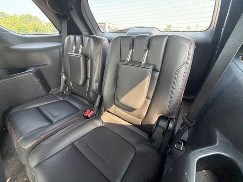 Used 2018 Ford Explorer Sport w/ Ford Safe & Smart Package AWD/4WD image 17