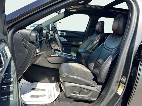 Used 2020 Ford Explorer Platinum w/ Premium Technology Package AWD/4WD image 9