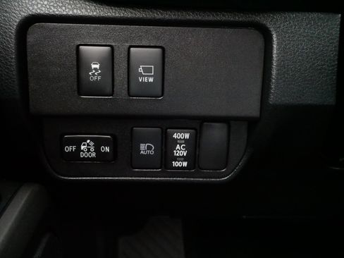 Used 2021 Toyota Tacoma TRD Sport w/ TRD Premium Sport Package AWD/4WD image 29