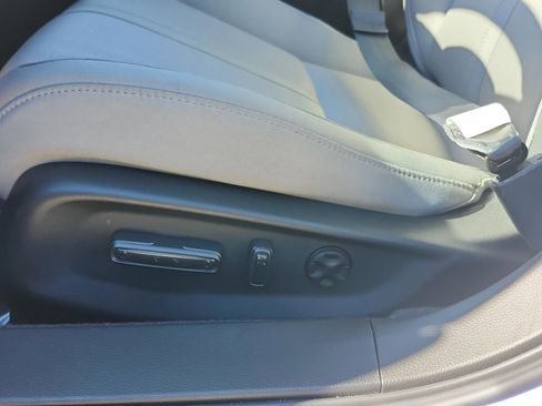 Used 2020 Honda Accord EX image 11