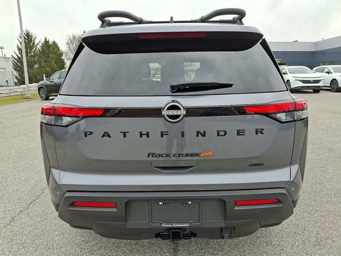 New 2025 Nissan Pathfinder Rock Creek image 6