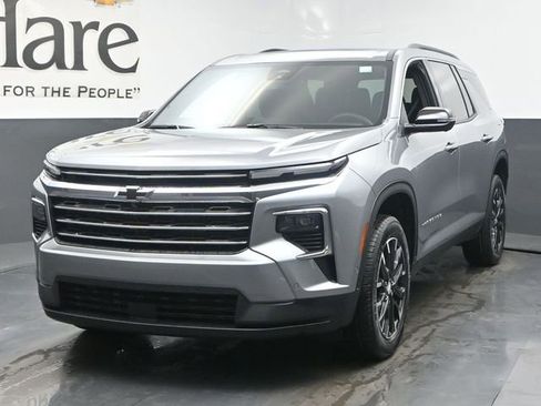 New 2026 Chevrolet Traverse LT w/ Enhanced Driving Package FWD image 7