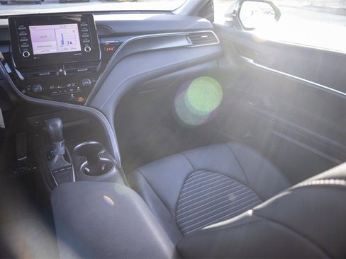 Used 2023 Toyota Camry SE image 24