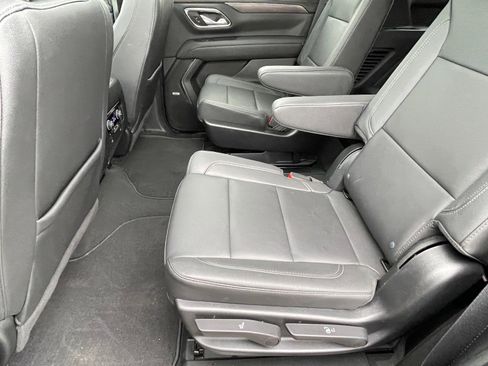 Used 2024 Chevrolet Tahoe Z71 w/ Luxury Package image 12