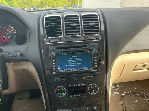 Used 2011 GMC Acadia Denali AWD/4WD image 20