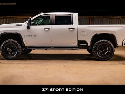 Used 2024 Chevrolet Silverado 2500 LT w/ Z71 Sport Edition image 6