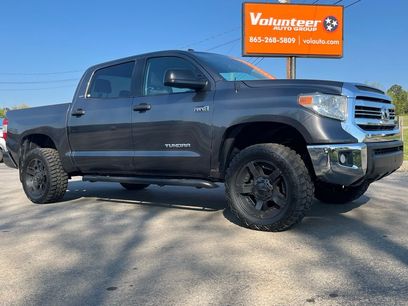 Used 2017 Toyota Tundra SR5 w/ SR5 Upgrade Package