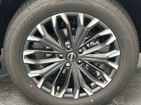 New 2026 Nissan Rogue Platinum AWD/4WD image 21