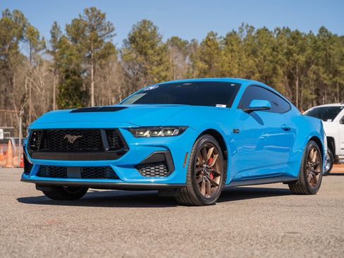 Used 2024 Ford Mustang GT Premium image 6